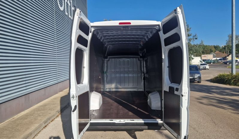 Peugeot Boxer L4H3 AEEV-558 full