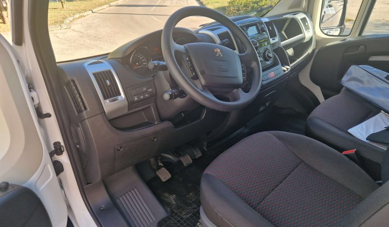 Peugeot Boxer L4H3 AEEV-558 full
