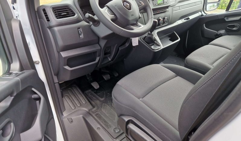 Renault Master Furgon AAAV-262 full