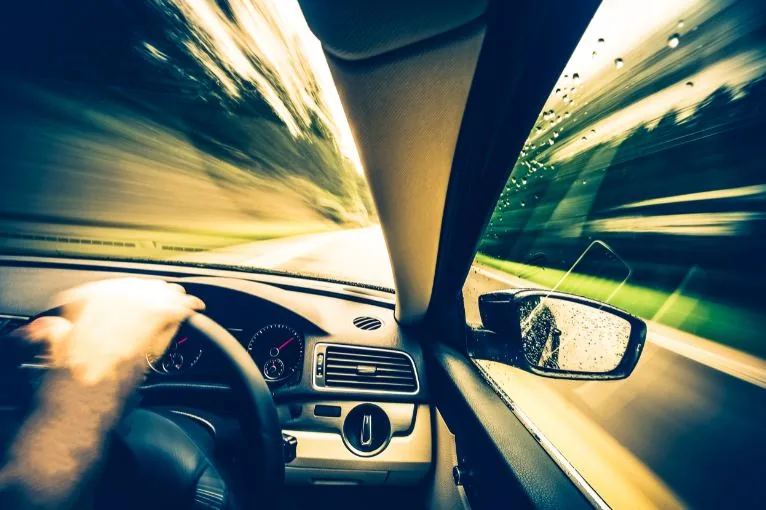 Bal oldali közlekedés: lehet, hogy mi csináljuk rosszul? - Green Autokolcsonzo blog