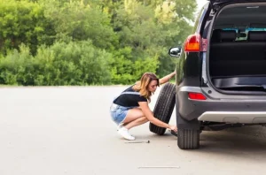 Jó tanácsok azoknak, akik nem tudják, hogy kell kereket cserélni - Green Autokolcsonzo blog