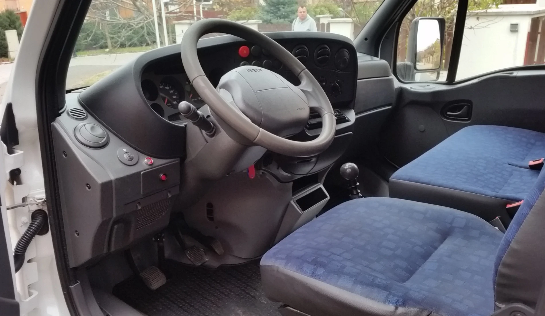 Iveco Daily MXP-765 - Green Autókölcsönző