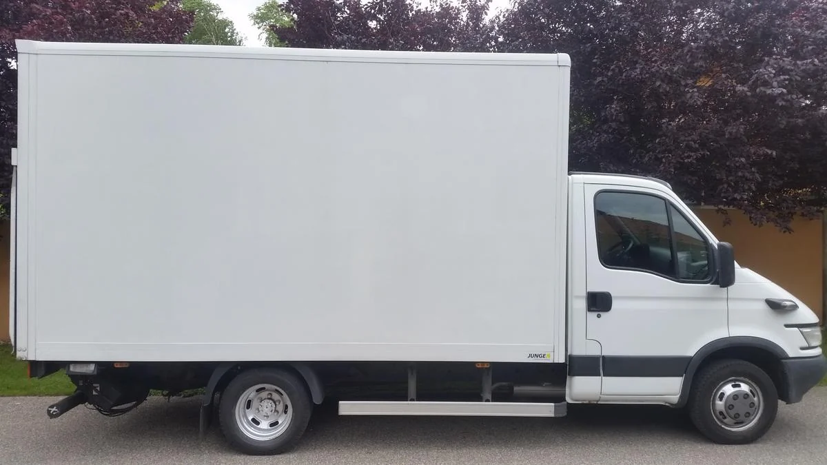 Iveco Daily NRZ-220 - Green Autókölcsönző