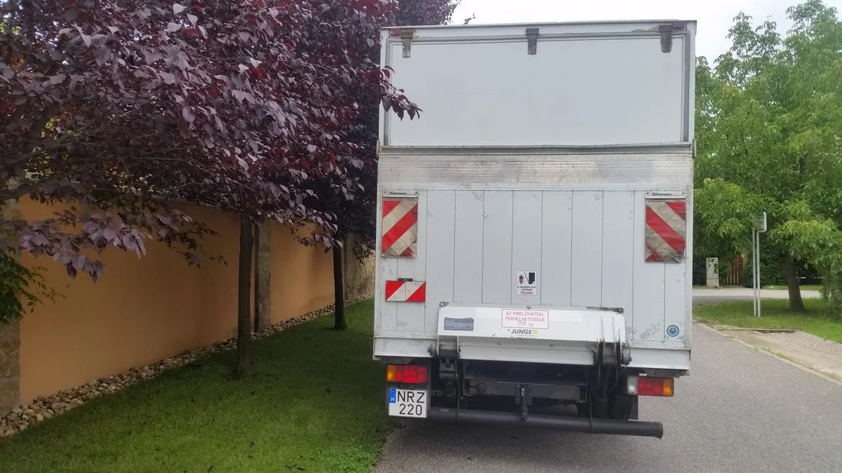 Iveco Daily NRZ-220 - Green Autókölcsönző