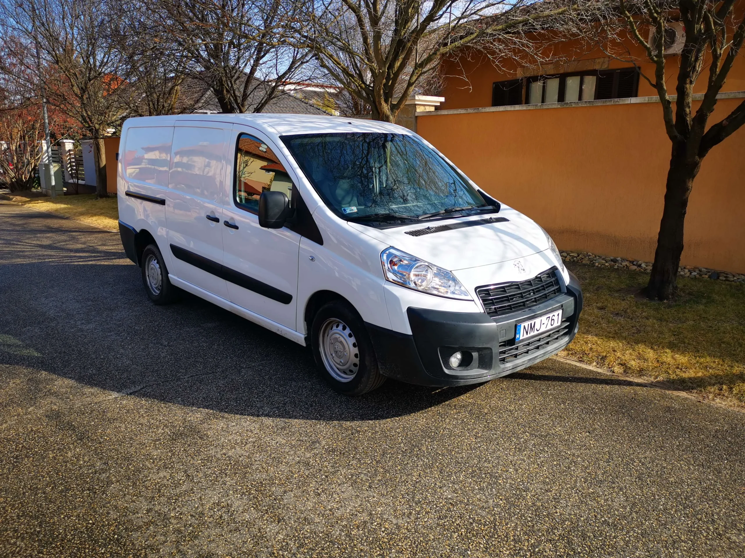 Peugeot Expert NMJ-761 - Green Autókölcsönző