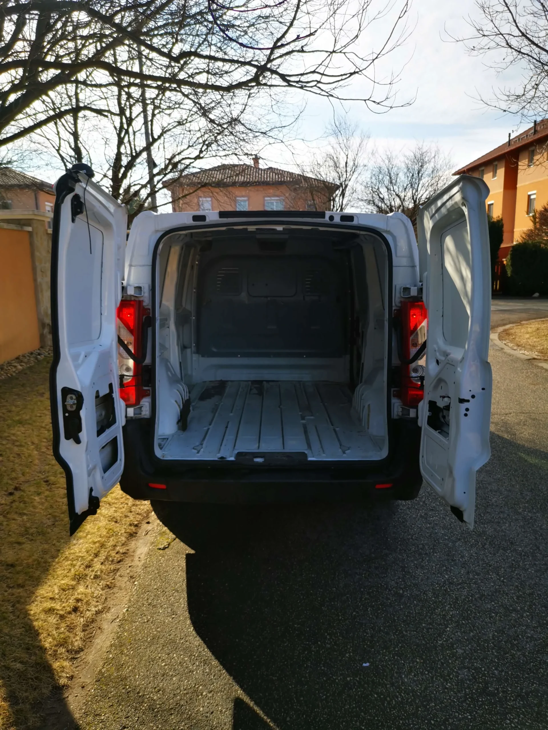 Peugeot Expert NMJ-761 - Green Autókölcsönző