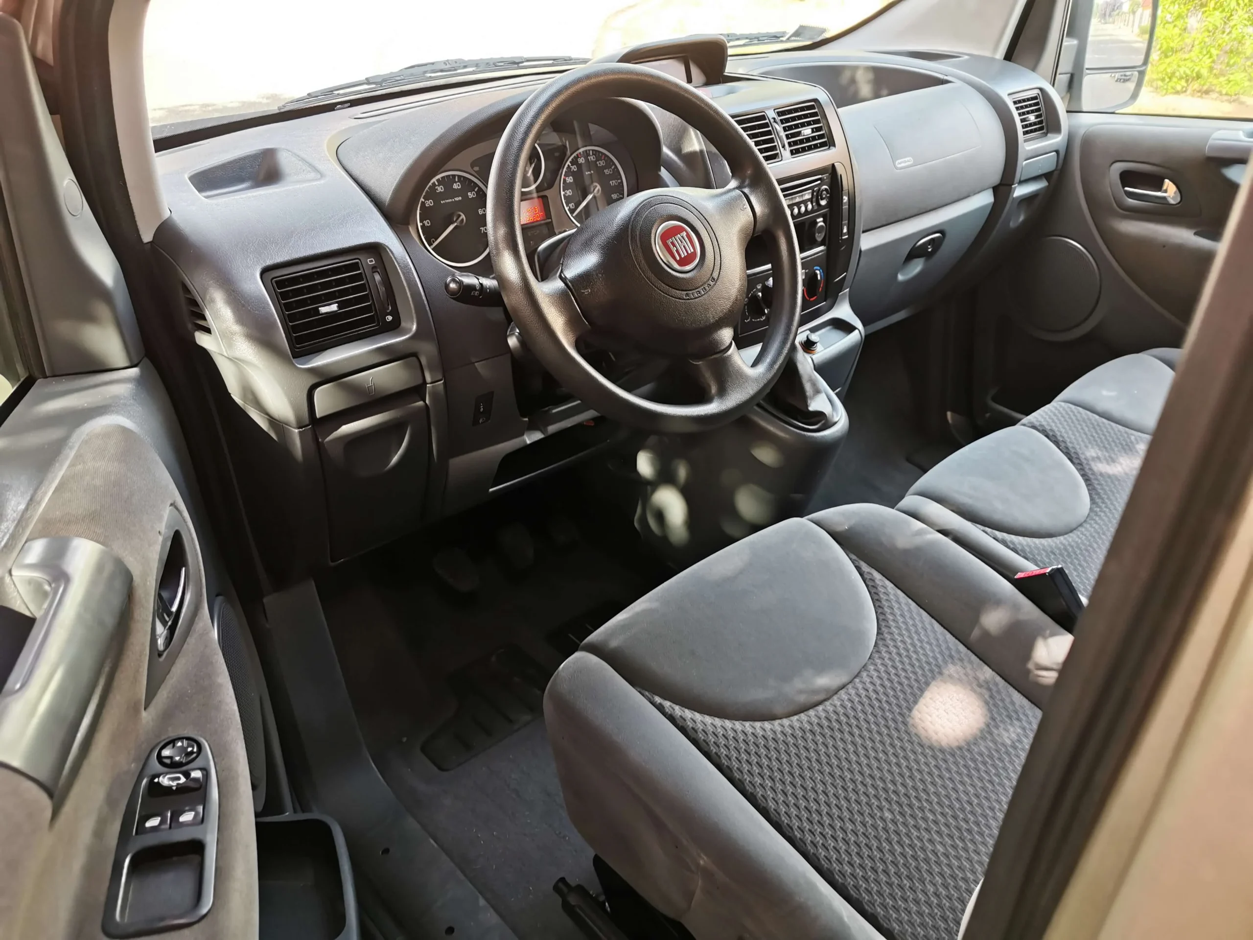 Fiat Scudo NER-634 - Green Autókölcsönző