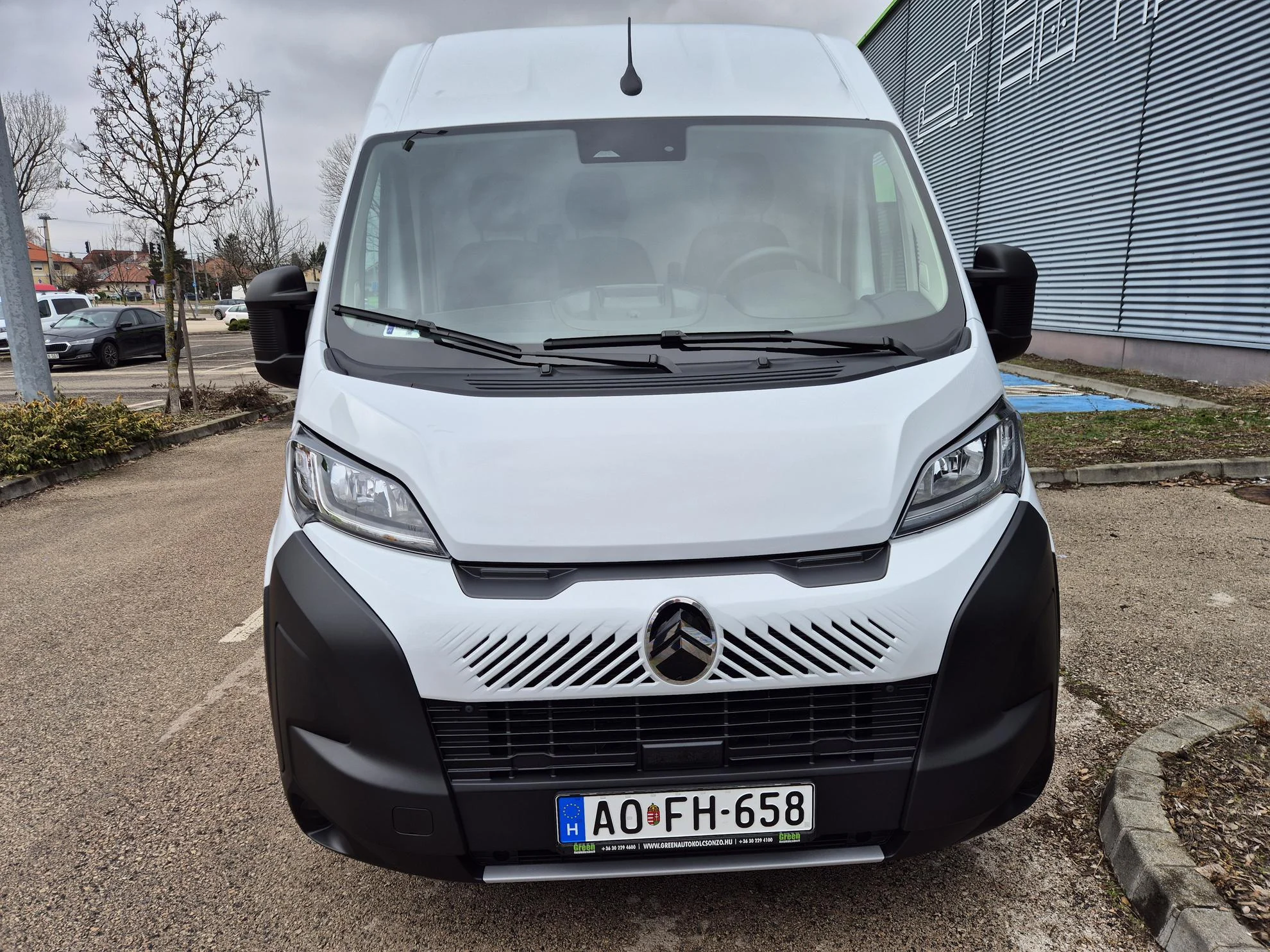 Citroen Jumper L2H2 AOFH-658 - Green Autókölcsönző