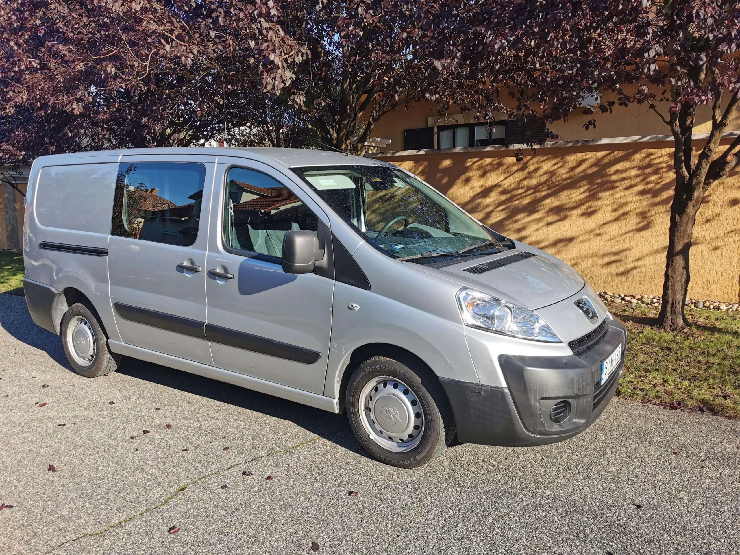 Peugeot Expert 2.0 SIM-185 - Green Autókölcsönző