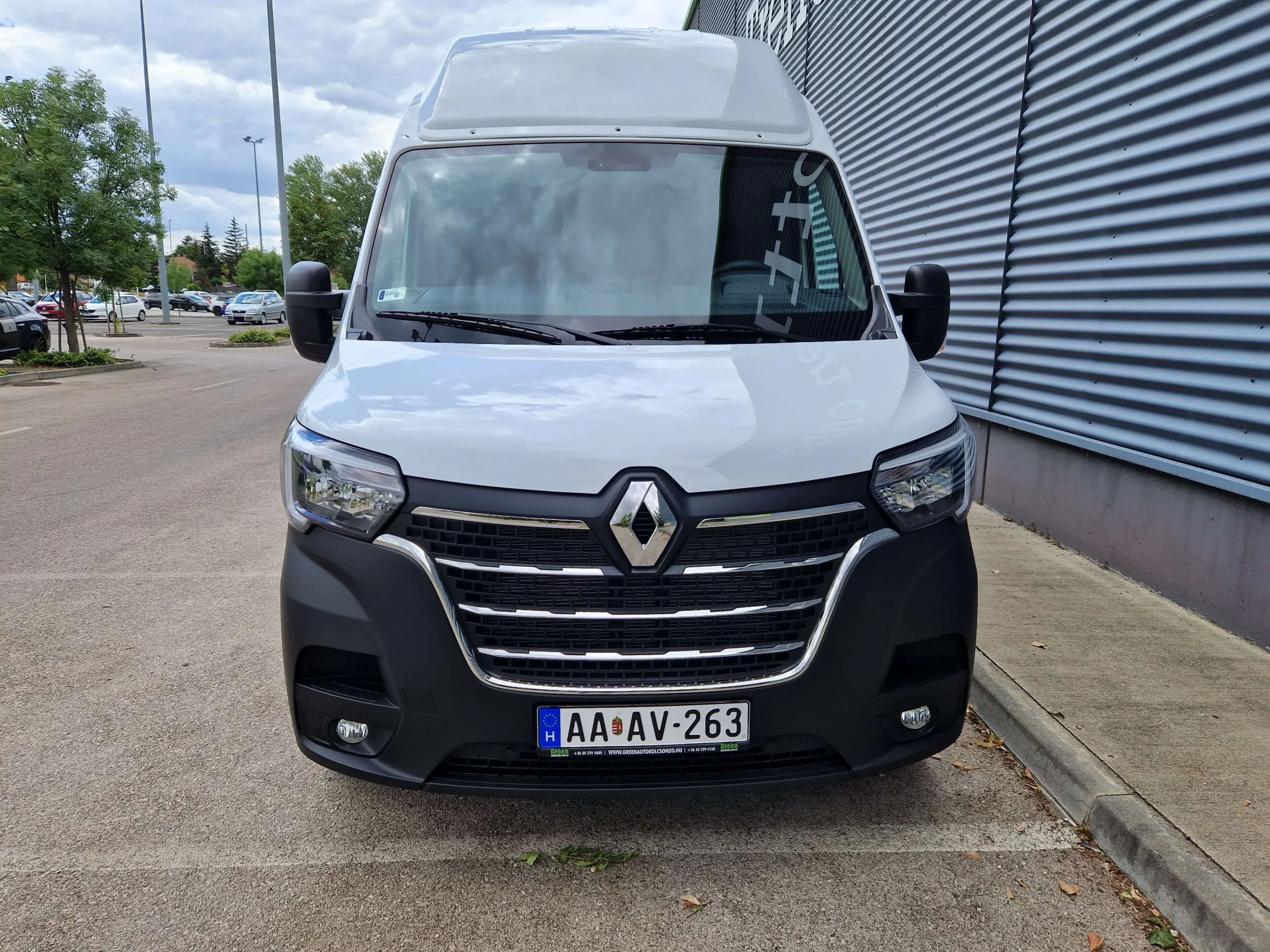 Renault Master AAAV263 - Green Autókölcsönző