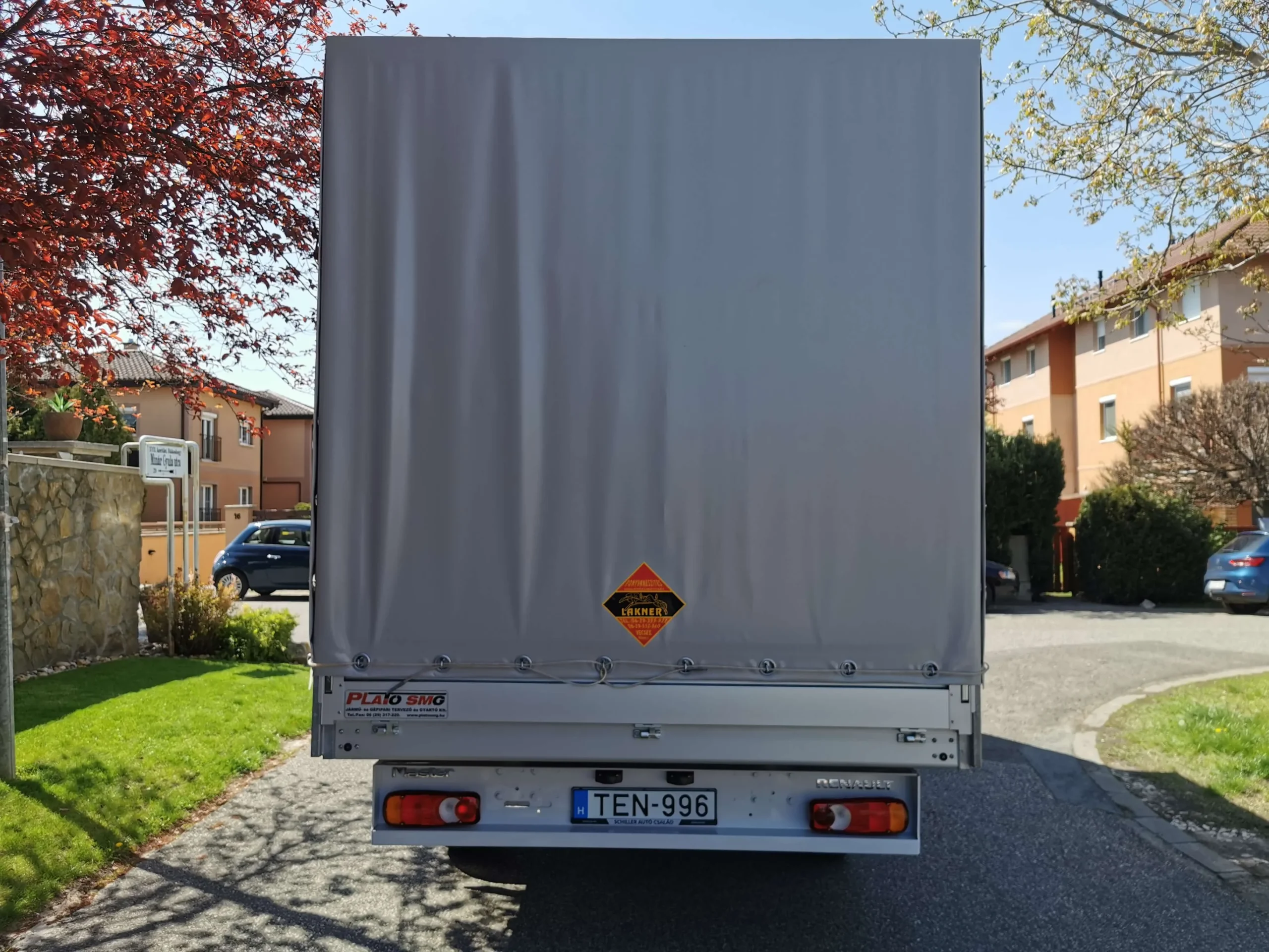 Renault Master Ponyvás TEN-996 - Green Autókölcsönző